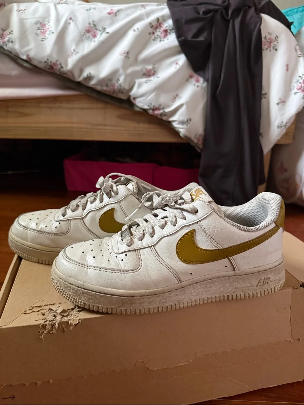 Nike Women's White Sneakers with Olive Green Swoosh